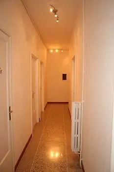 Art In בית הארחה